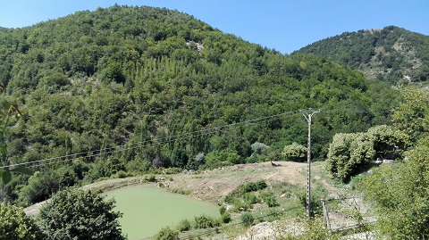 Aire camping-car  Barret-de-Lioure (26570) - Photo 7